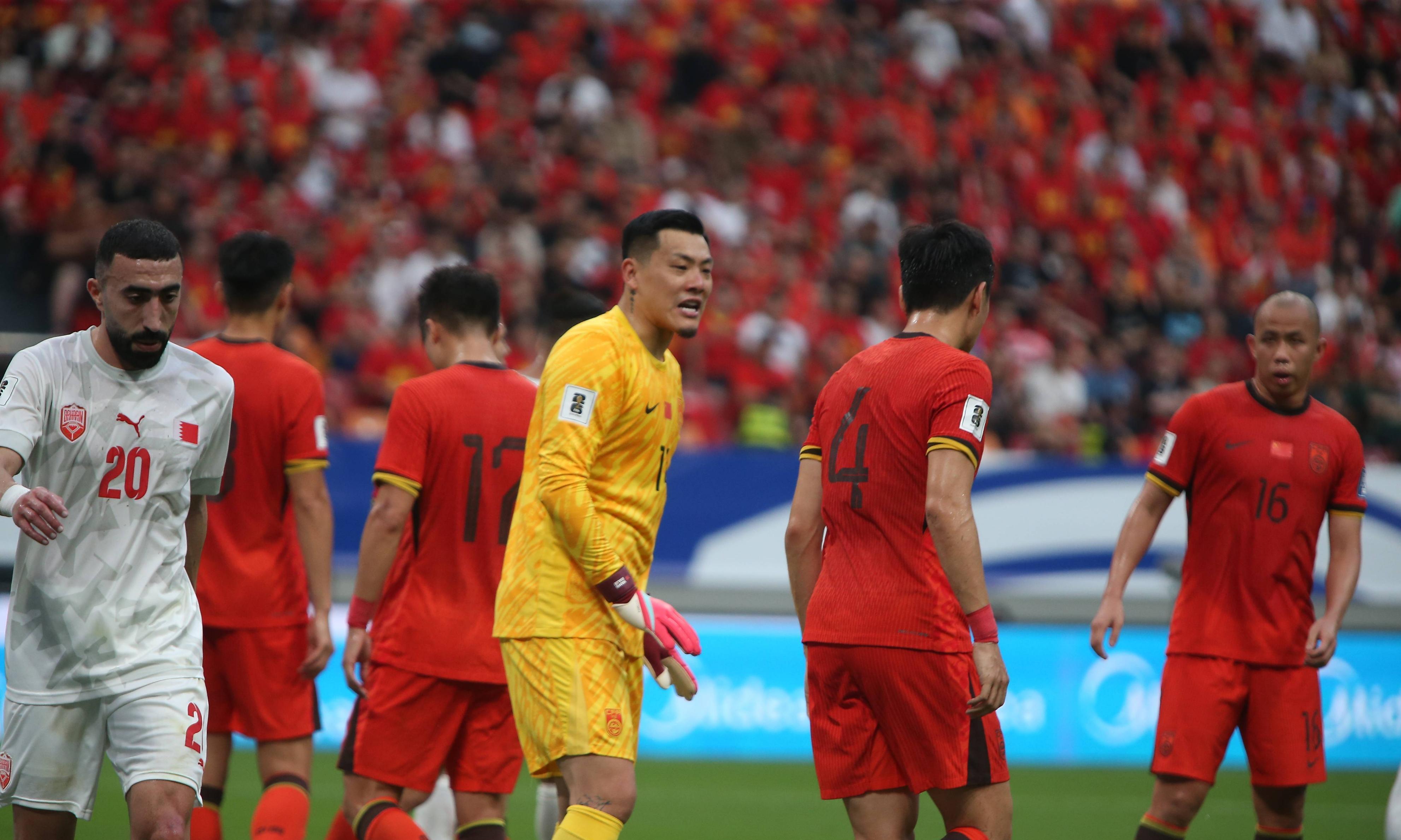 15:00播东亚杯国足VS中国香港底线不能输球