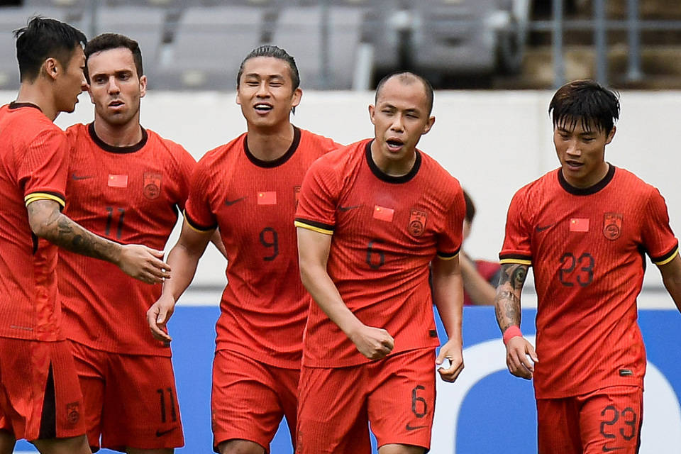 15:00播东亚杯国足VS中国香港底线不能输球