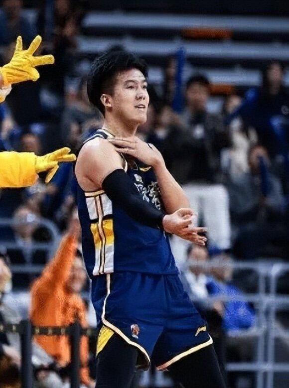 广东队迎来五连胜，全队状态火热